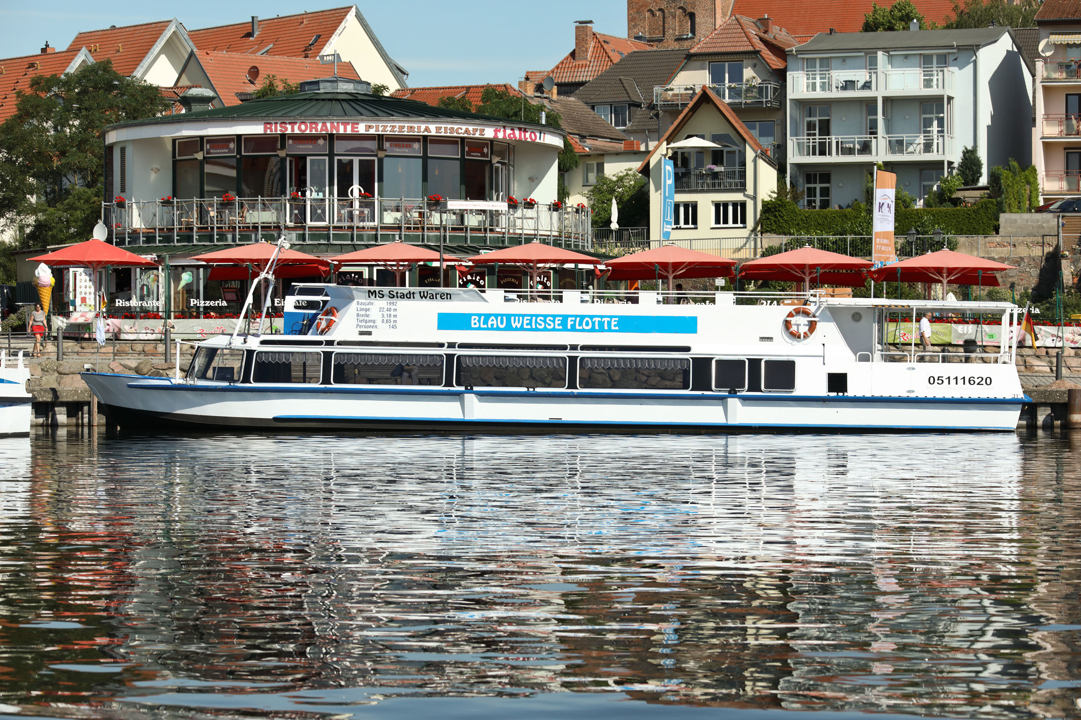 5-Seenfahrt bis zum Malchower See | Dauer: 4 Stunden  |  Mai bis September 13.00 Uhr bis 17.00 Uhr 